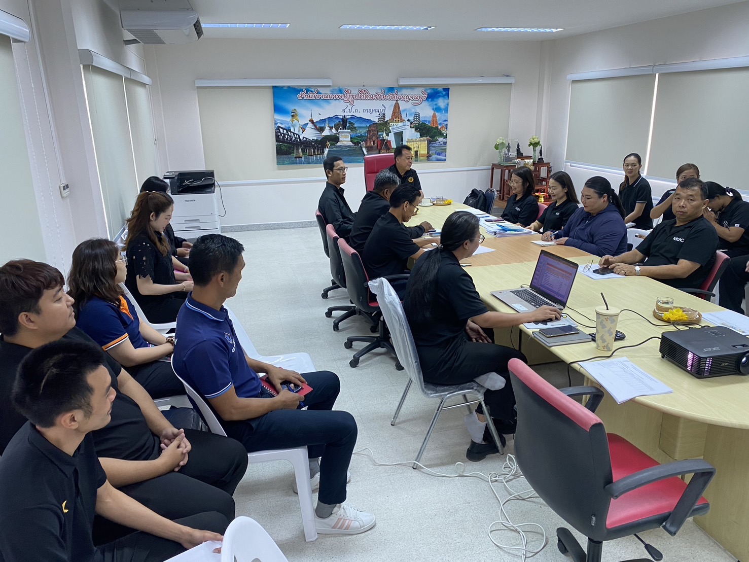 title - หัวหน้าผู้ตรวจราชการ ส.ป.ก. (เขต 3,15 และ 16) ประชุมตรวจติดตามความก้าวหน้าการดำเนินงานตามแผนงานตรวจราชการ ประจําปีงบประมาณ 2569 รอบที่ 1 ณ จังหวัดกาญจนบุรี